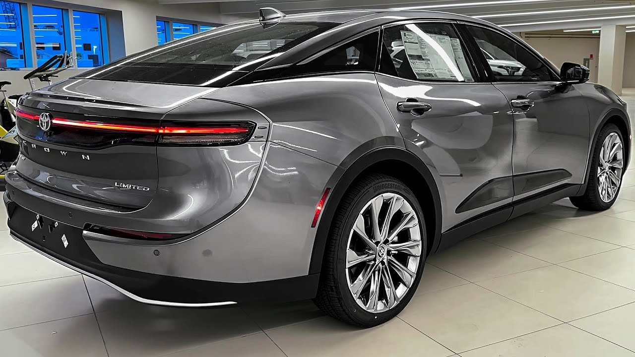 Toyota Crown 2025
